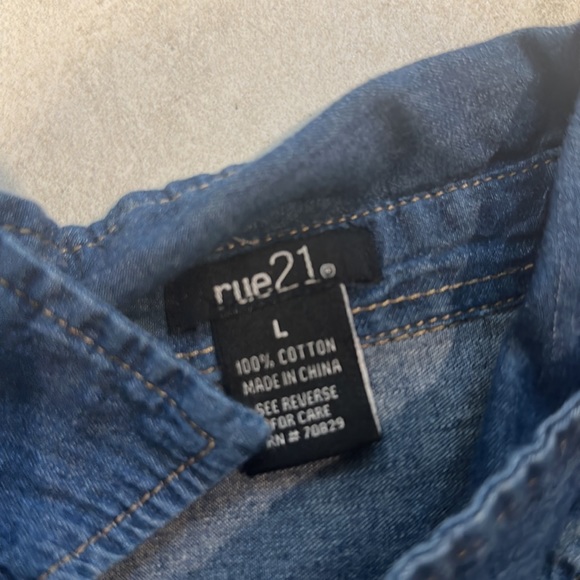 Denim shirt - Picture 2 of 2